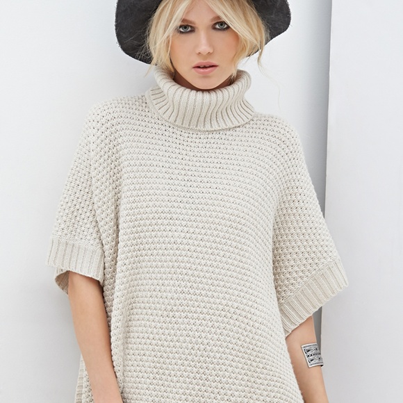 Forever 21 Sweaters - Forever 21 Knit poncho